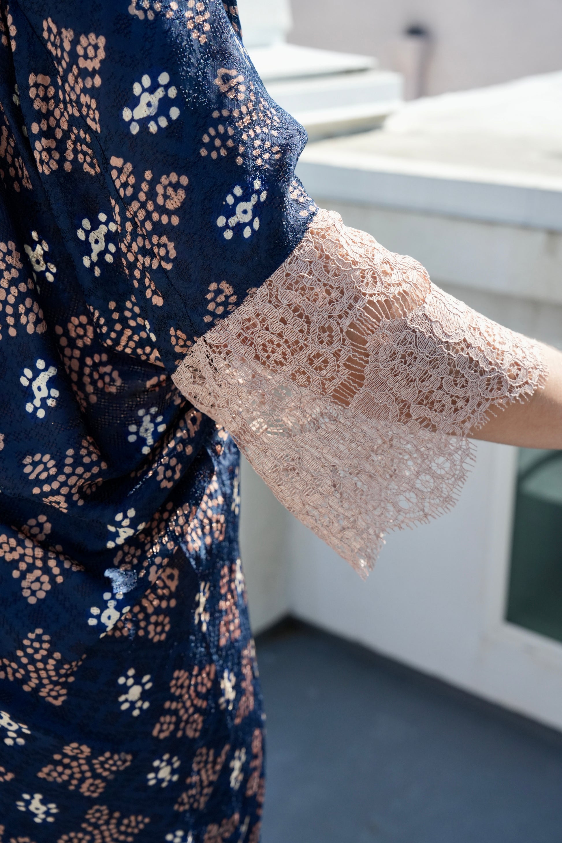 Oceanic Lace Kimono Dress Svatam Oceanic Lace Kimono Dress Svatam